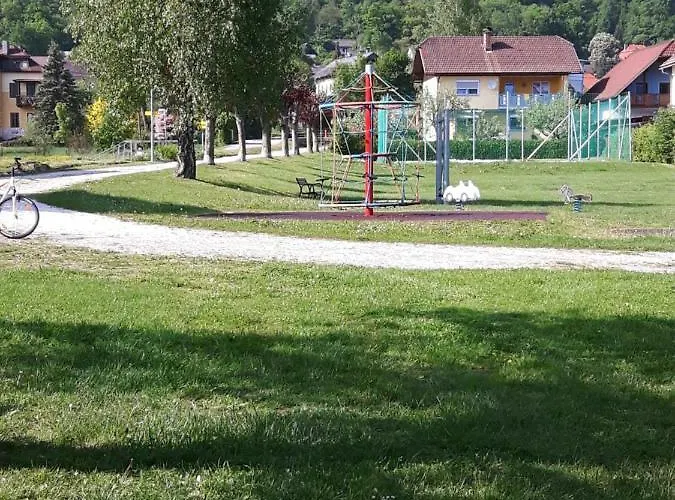 Semesterbostad Silja Steindorf am Ossiacher See
